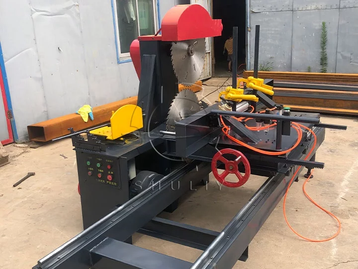 Log Saw Machine